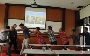 workshop hypnoteaching bagi dosen st3telkom