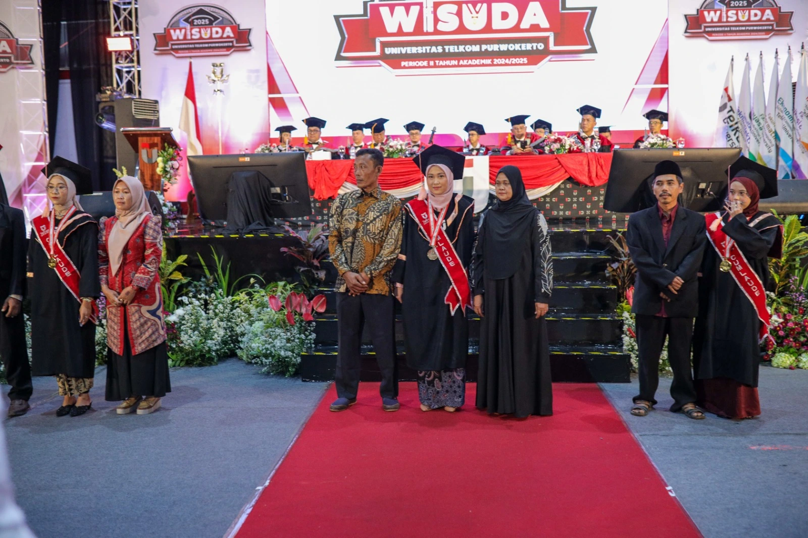 "mahasiswa berprestasi"
